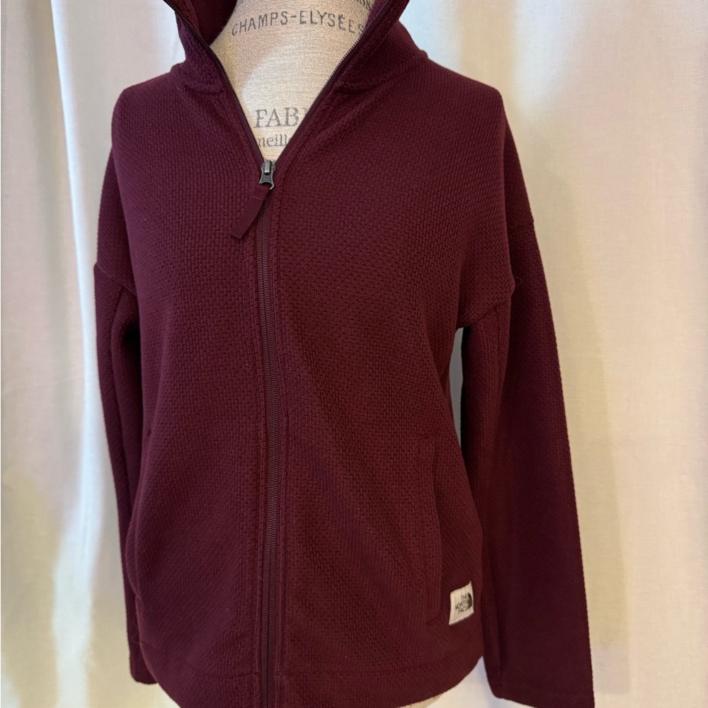 The North Face Sibley maroon waffle knit full zip fleece Women’s medium